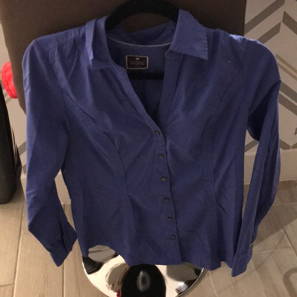 Express essential shirt